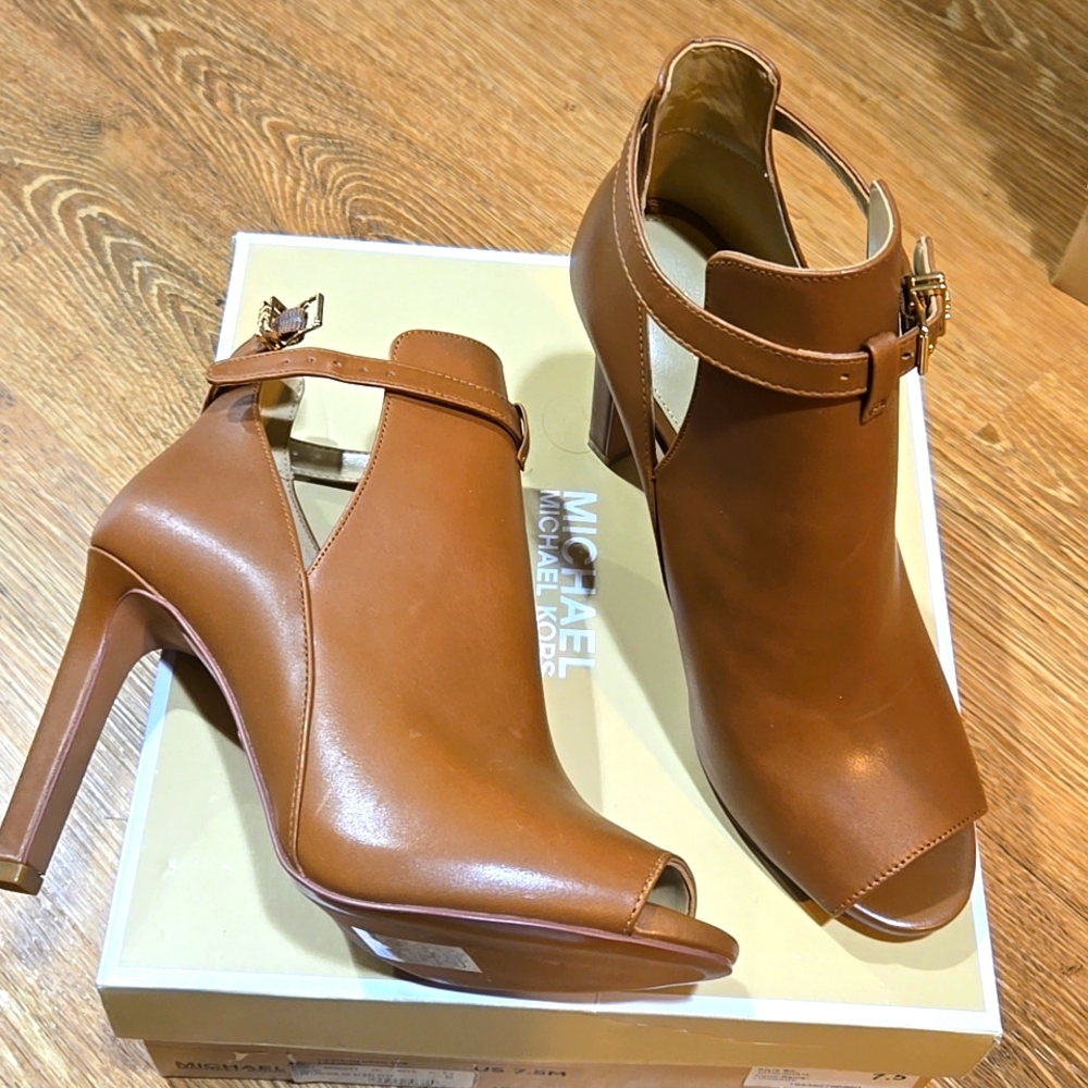 Michael Kors Peep Toe Shoe